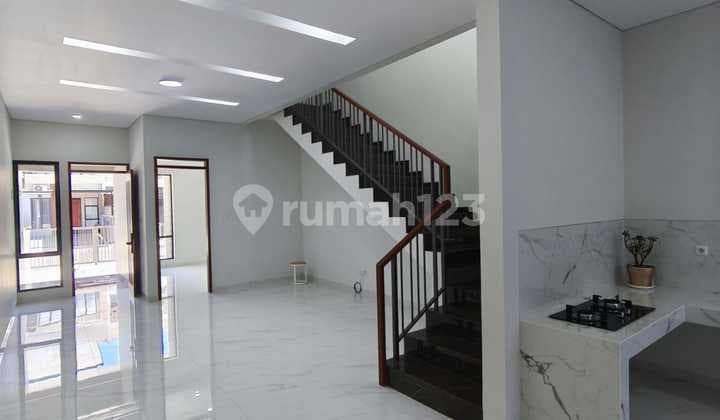 Rumah Baru Minimalis Modern Siap Huni di Mekar Wangi, Bandung