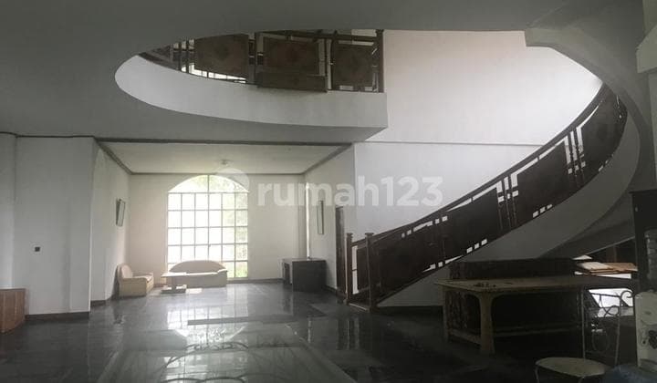 Rumah hitung harga tanah lokasi mainroad di Dago Pakar, Bandung