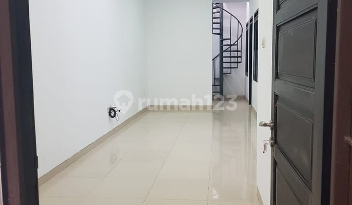 Rumah Minimalis Terawat dan Harga Termurah di Singgasana Bandung