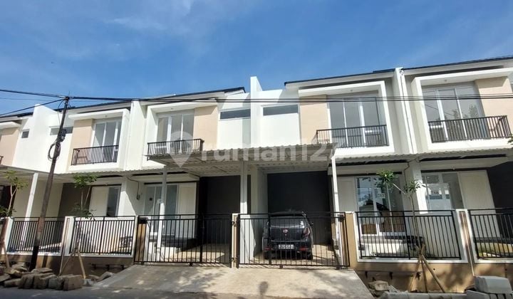 Rumah 2 Lantai Magnolia Residance Dekat Gajah Tunggal