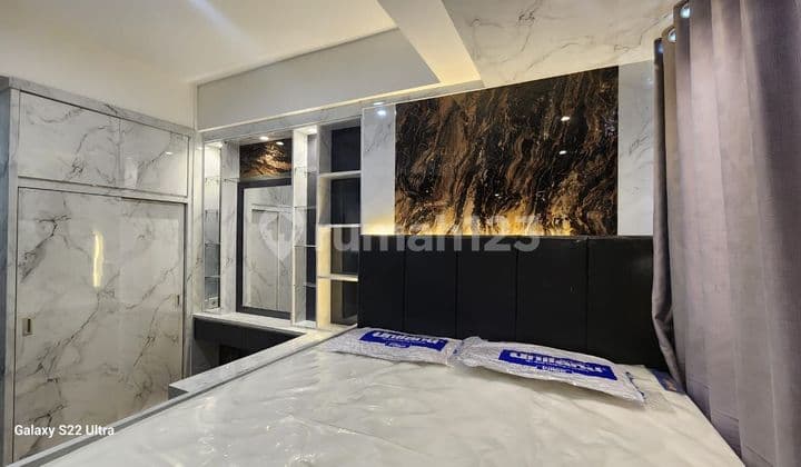 Rent Collins Boulevard Apartment for One Year