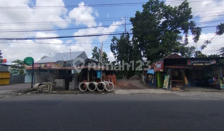 tanah dekat stadion maguwoharjo cocok untuk resto