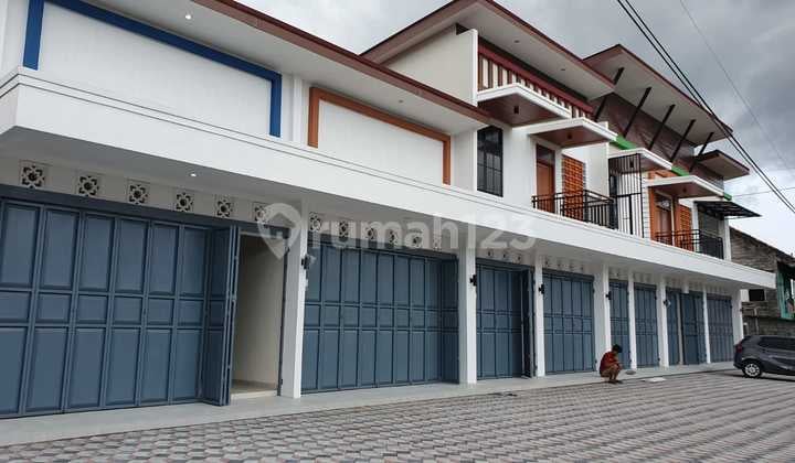Shop House Suitable for Office Near Sleman City Hall