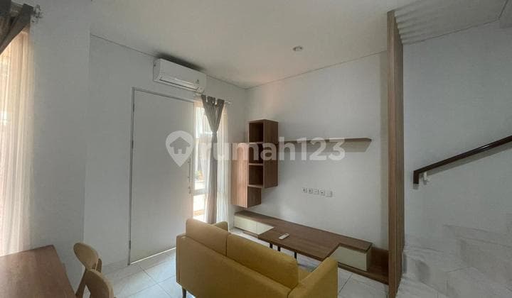 (JKT771) Dijual Rumah Furnished Malibu Village Gading Serpong