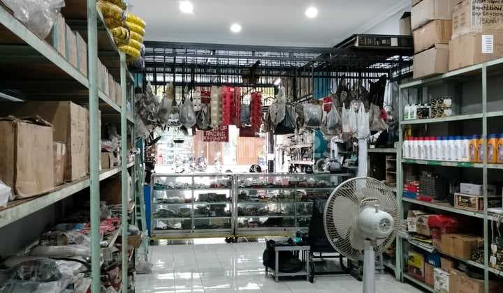 (JKT859) For Sale/Rent Strategic 3-Story Shop House in West Cengkareng
