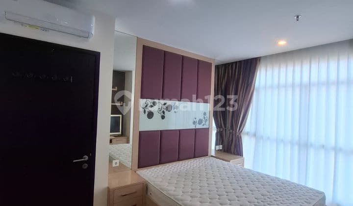 Disewakan Apartemen Central Park Residence Jakarta Barat - 2 BR + 1 Fully Furnished