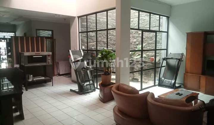 Jual Cepat Rumah Terawat Asri Di Kompleks Muara Bandung Rumah Semi Furnished Bagus SHM - Sertifikat Hak Milik di Muara sari, Bandung Selatan