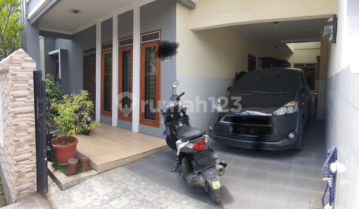 Quick Sale House In Sayap Sukamenak SHM Semi Furnished Nice House Semi Furnished SHM - Certificate of Ownership in Sayap sukamenak, Margahayu