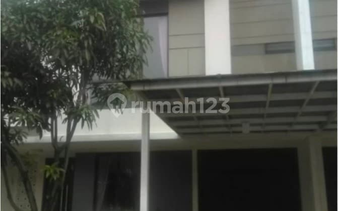 For Sale Ready-to-Live-In House in Summarecon Cluster Btari Semi-Furnished Good House SHM - Certificate of Ownership in btari, Summarecon Bandung