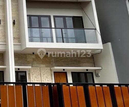 Dijual Rumah Baru Semi Furnished Siap Huni Di Kencana Loka Bsd