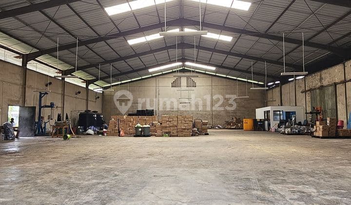 GUDANG LUAS DI BATU CEPER TANGERANG SIAP PAKAI LOKASI STRATEGIS