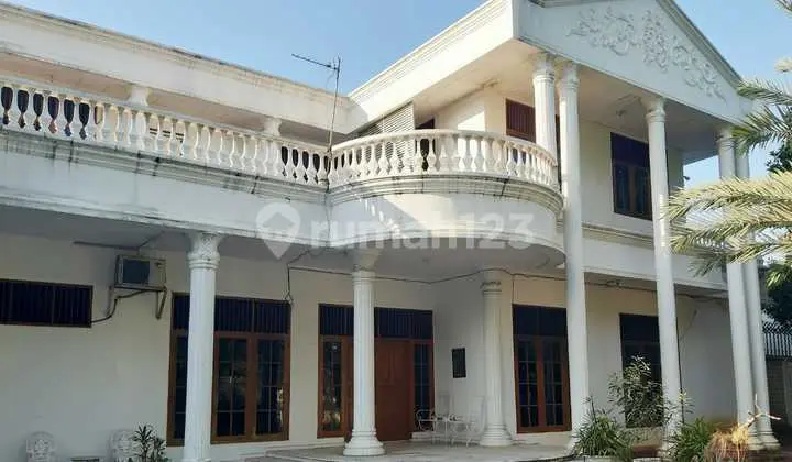 Dijual Rumah Besar Siap Huni di Duren Sawit, Jakarta Timur