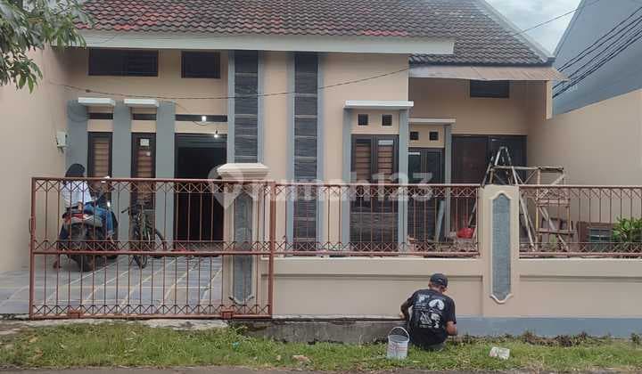 Disewakan Rumah Rapih Siap Huni Semi Furnished di Griyaloka BSD