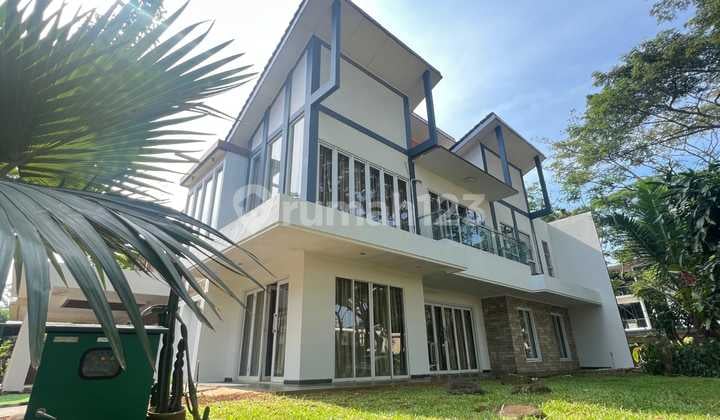Rumah 2 Lantai di BSD Bangunan 2 Lantai Semi Furnish Siap Huni Lokasi Bagus