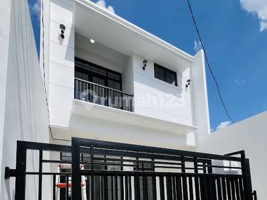 BRAND NEW CLASSIC MINIMALIST READY-TO-OCCUPY HOUSE IN KENCANA LOKA BSD