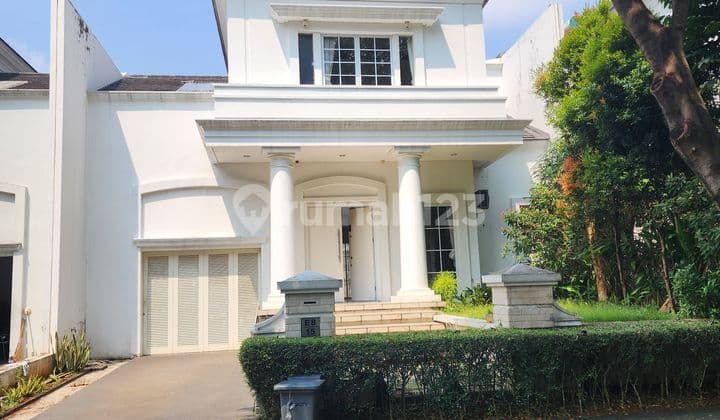 RUMAH CANTIK DI BSD DE MAJA 2 LANTAI SIAP HUNI LOKASI BAGUS