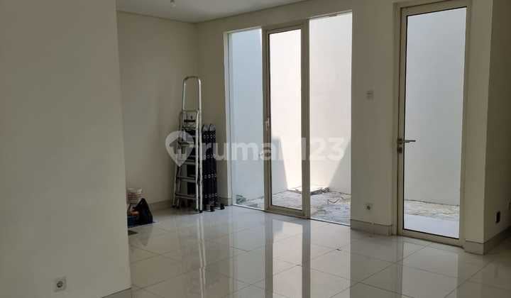 Rumah Baru Siap Huni, Grand Pakuwon-Surabaya