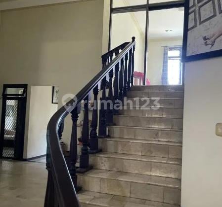 Rumah 2 Lantai Siap Huni, Simpang Darmo Permai Utara-Surabaya