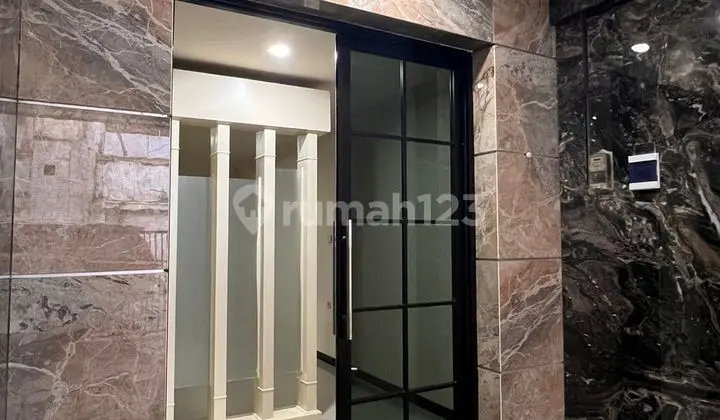 Rumah 2 lantai Siap Huni, Kencana Sari Barat-Surabaya