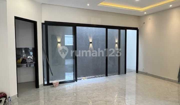 Rumah Baru 2 lantai, Woodland Citraland-Surabaya