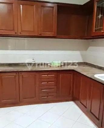 Disewakan Apartmen di Perumahan Elite, Graha Family-Surabaya