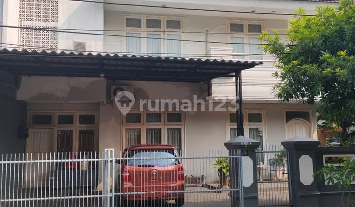 Dijual Rumah Luas 2 Lantai Siap Huni di Kelapa Gading Jakarta