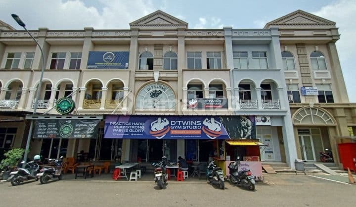 Dijual Ruko Gandeng Depan Taman di Grand Galaxy City Bekasi