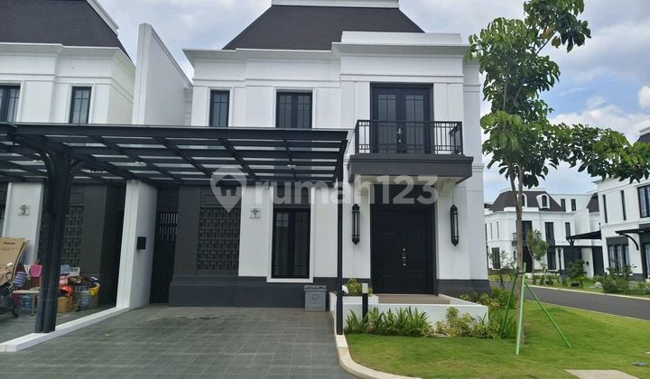 Disewakan Rumah Baru - Cluster Jasmia, Summarecon Crown Gading (hoek)