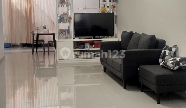 Rumah di Taman Semanan Indah