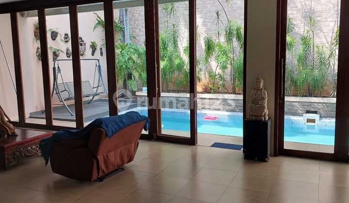 Rumah 2 Lantai Dekat Lokasi Perkantoran Jaksel