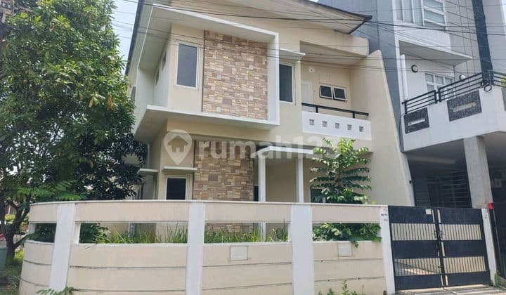 Disewakan Rumah Siap Huni Di Area Lokasi Strategis Jakarta Barat