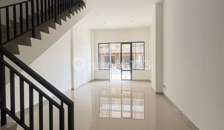 Ruko Siap Huni Lokasi Strategis Green Lake City, Tangerang