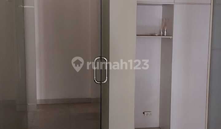 Disewakan Ruko 3 Lantai Gandeng Di Area Jantung Bsd