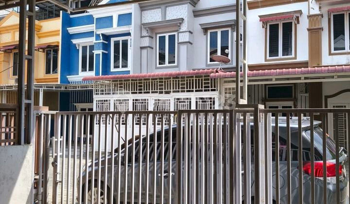 Rumah Mediteranian Semi Furnished