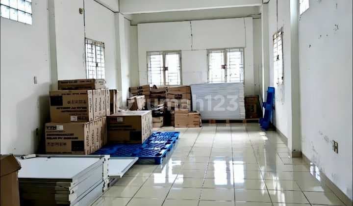 Ruko Mt Haryono Siap Huni