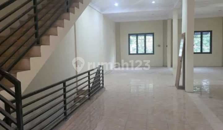 Ruko Gandeng Ringroad