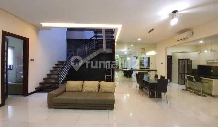Rumah Villa Taman Polonia I Furnished