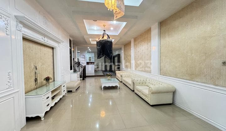 Villa Hoklie Mas Furnish