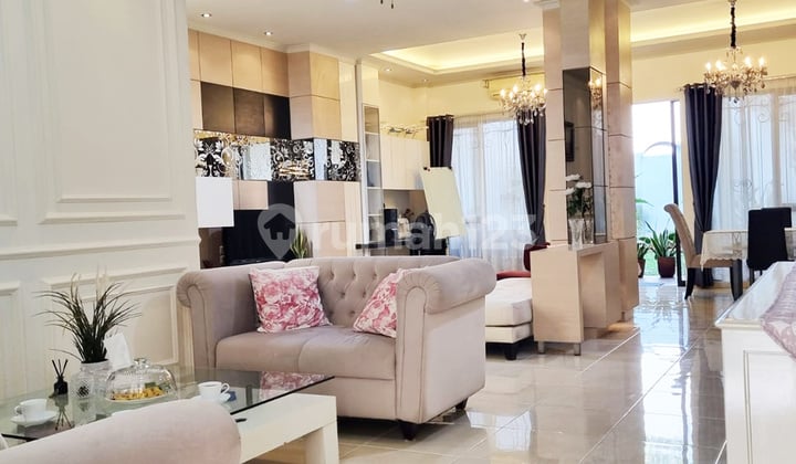 Dijual Rumah Di Delatinos, Bsd, Bagus, Siap Huni, Timur, Shm