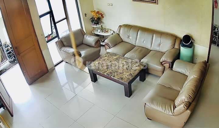 Dijual Rumah 2 Lantai di Kalideres Permai, Jakarta Barat, SHM, Hoek, Timur-Utara, Bagus Siap Huni, Row Jalan 2 Mobil