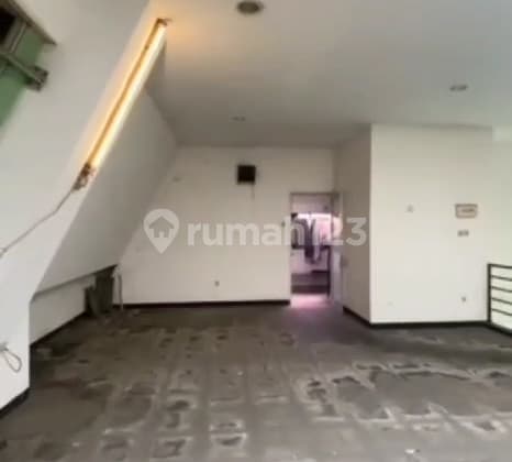 Dijual Gedung Kantor Di Menteng, Bagus, Siap Pakai