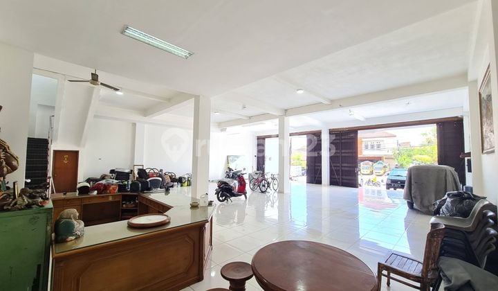 Rented 4-Story Shop House in Denpasar Bali, Strategic Location