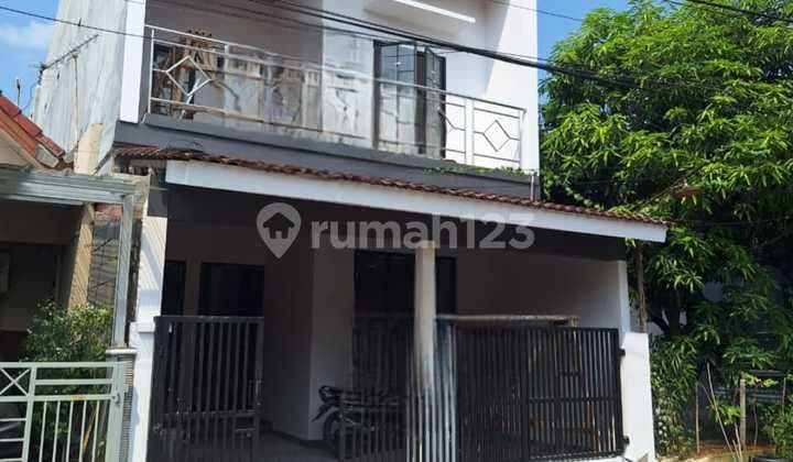 Dijual Rumah 2 Lantai Di Taman Harapan Baru