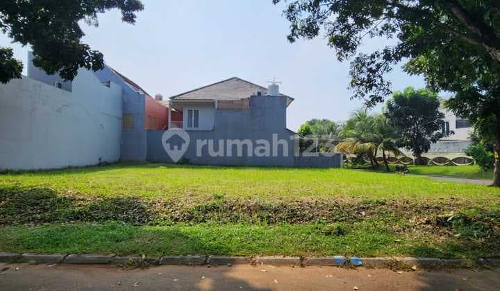 For Sale Strategic Location Plot in Kencana Loka