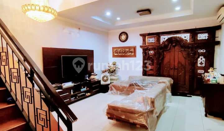 Rumah Dalam Cluster, 2 Lantai Semi Furnish di Camar Bintaro Raya