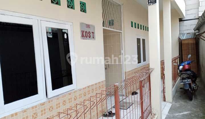 Dijual Rumah Kos 2 Lantai, Bebas Banjir 18 Kamar di Jatinegara