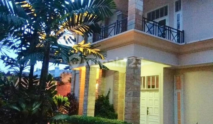 Disewakan Rumah Mewah Bukit Hijau,Pondok Indah