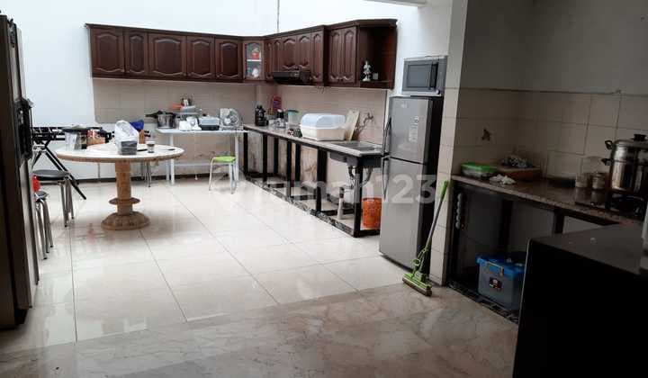 Jual Cepat Rumah di Tomang, Jarang Ada.
