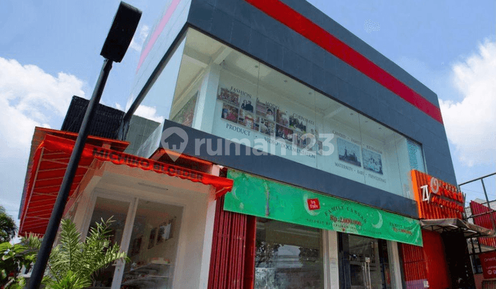 Dijual Tempat Usaha Strategis di Jl. Utama Bintaro 5