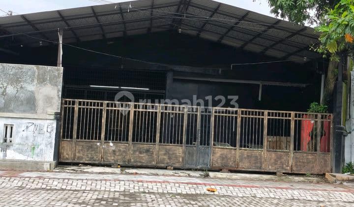 Gudang Siap Pakai Tengah Kota Semarang Utara